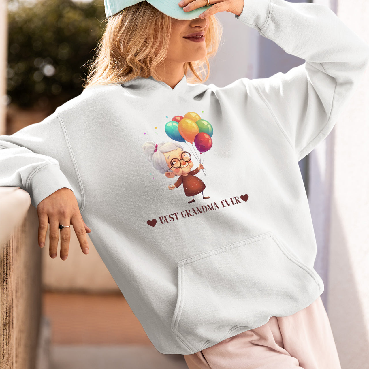 Best Grandma Ever T-Shirt, Grandma With Balloons Shirt, Cute Nana Sweatshirt, Grandma Shirt, Grandma Gift, Mother's Day Gift