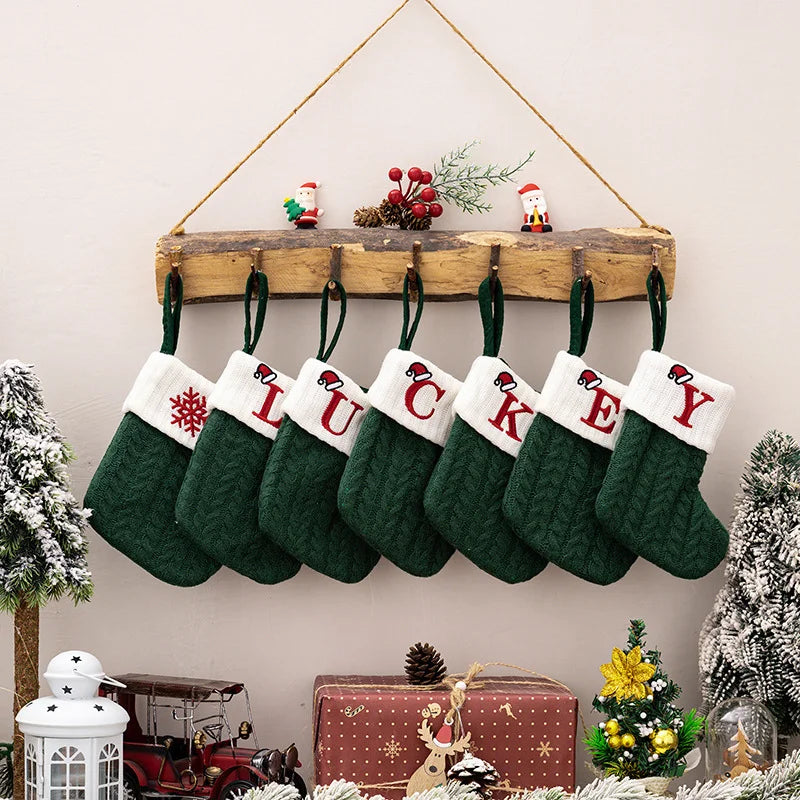 Personalized Custom Socks 2024 Navidad Natal Knitted Snowflake and Letter Christmas Stockings Green Xmas Tree Ornament and Festive Home Decoration