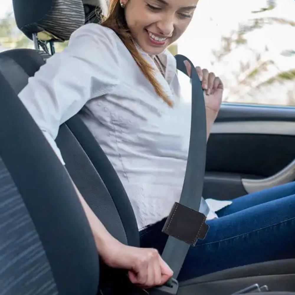 Custom Logo Seatbelt Adjuster, Seat Belt Clip For Adults, Universal Comfort Shoulder Neck Strap Positioner Locking Clip Protector, Set of 2
